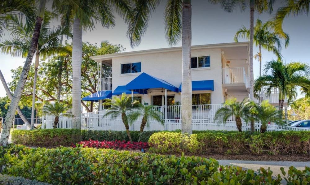 Sunset Beach Inn Sanibel Exterior photo